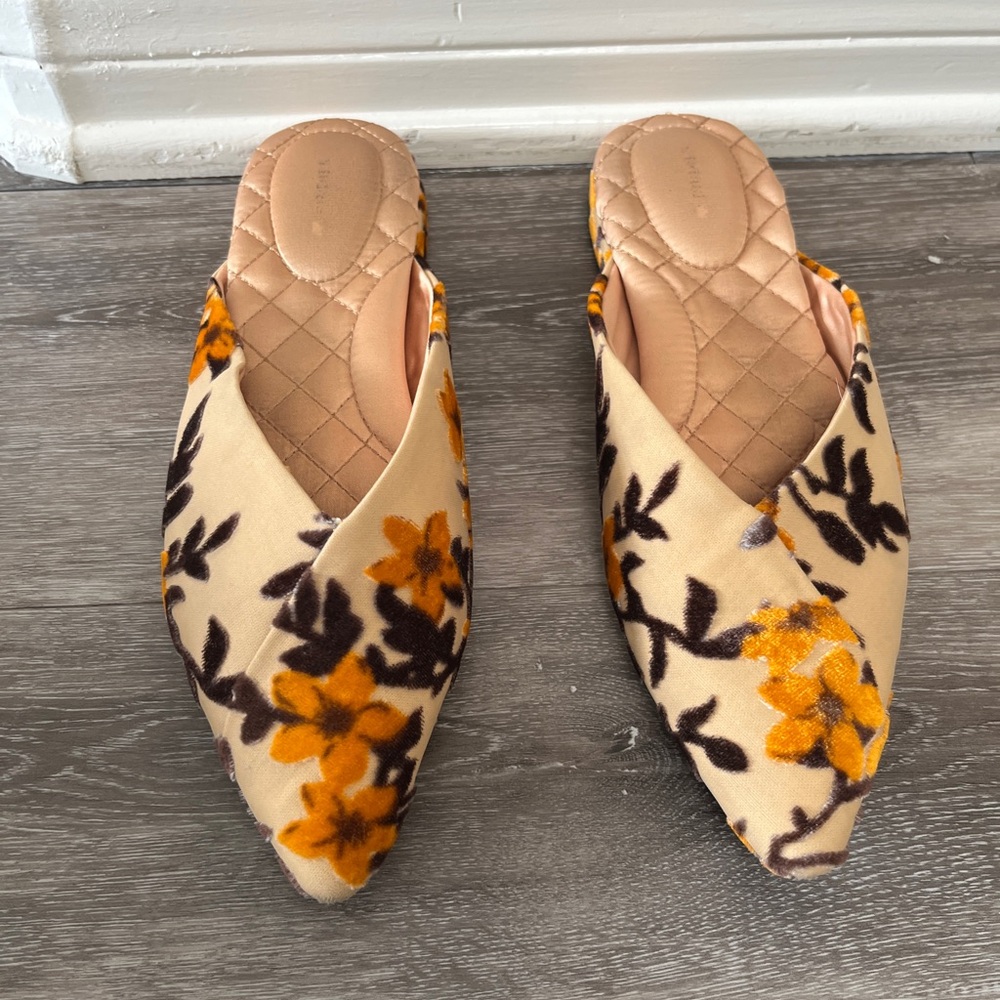 Birdies Marigold 7.5